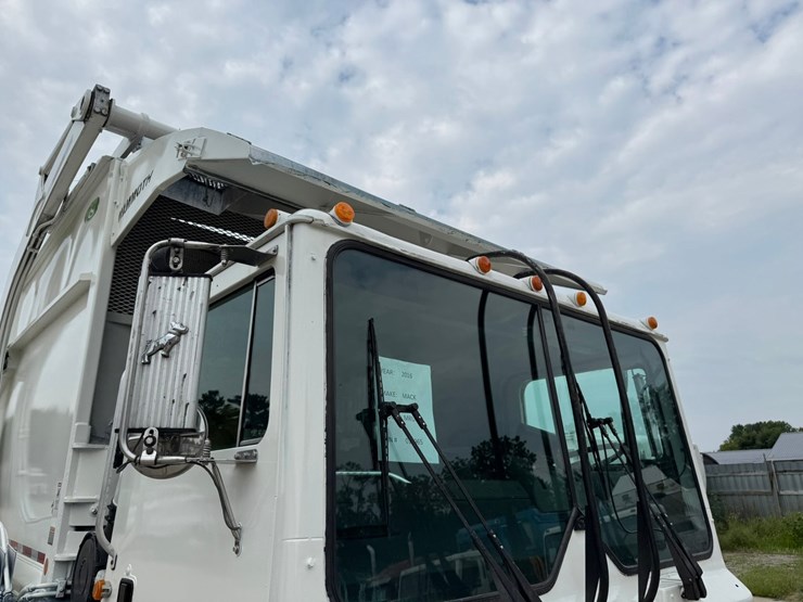 2016-mack-mru613-image-42