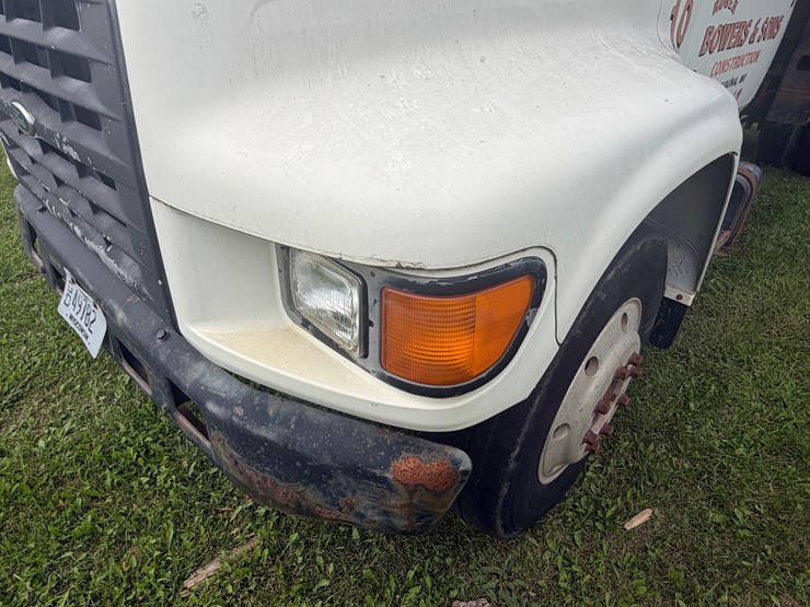 1998-ford-f700-image-9