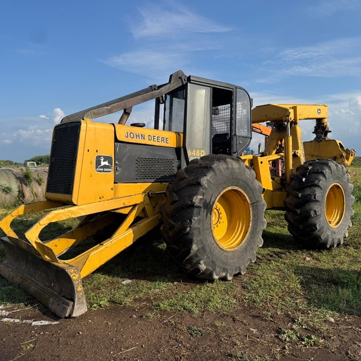 DEERE 648D