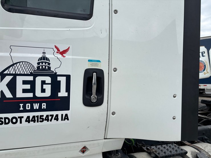 2015-international-prostar-image-13