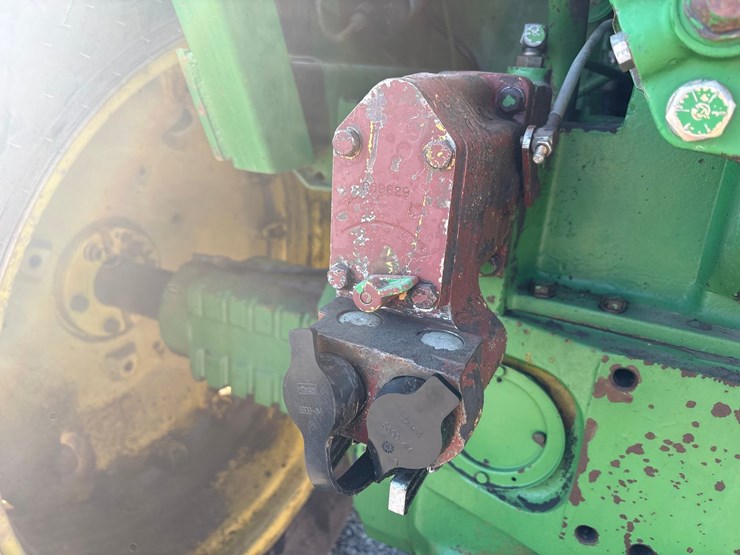 john-deere-4640-image-38