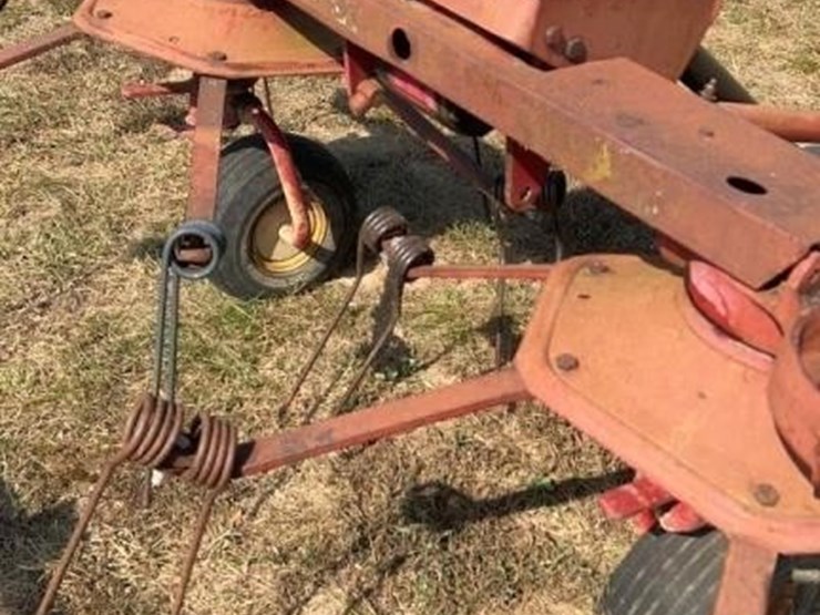 new-holland-540-image-5