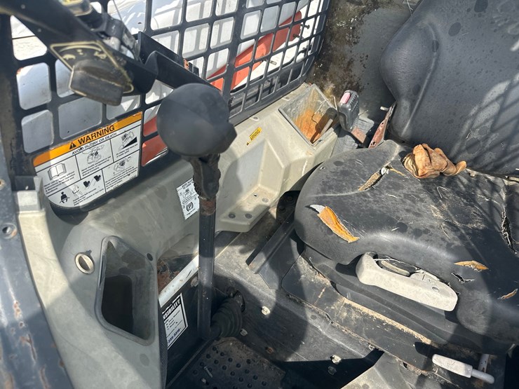 2014-bobcat-t550-image-29