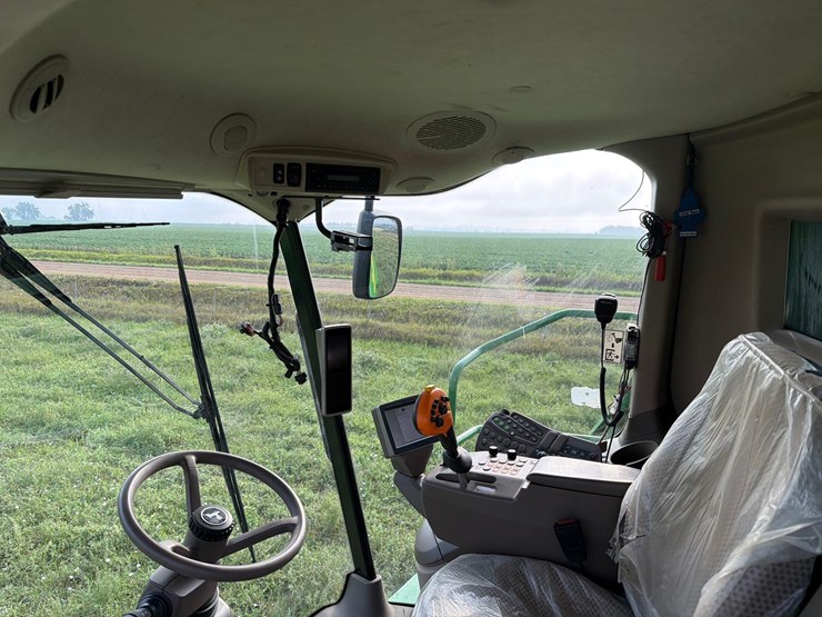2013-john-deere-s660-image-85