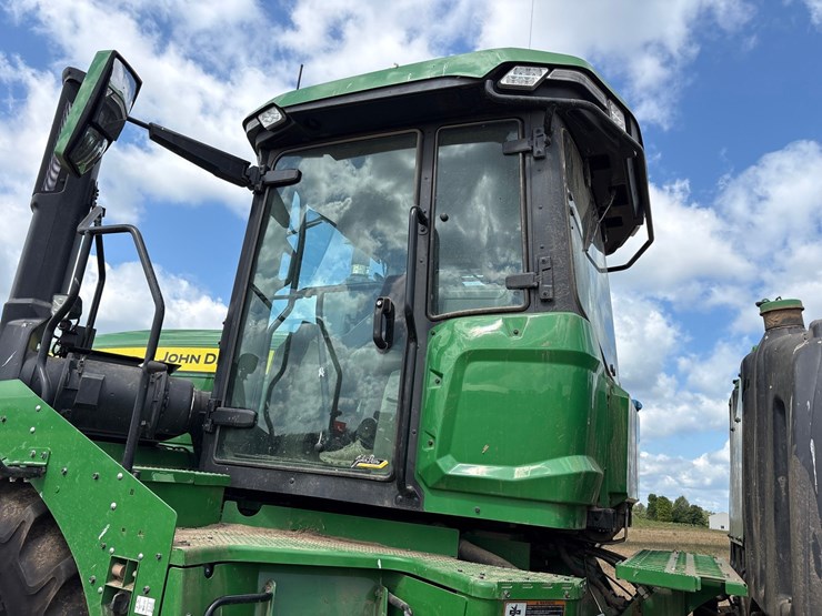 2022-john-deere-640-image-15