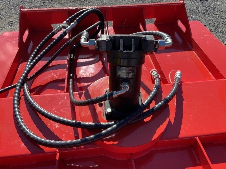 2026-topcat-hdrc-brush-cutter-image-10