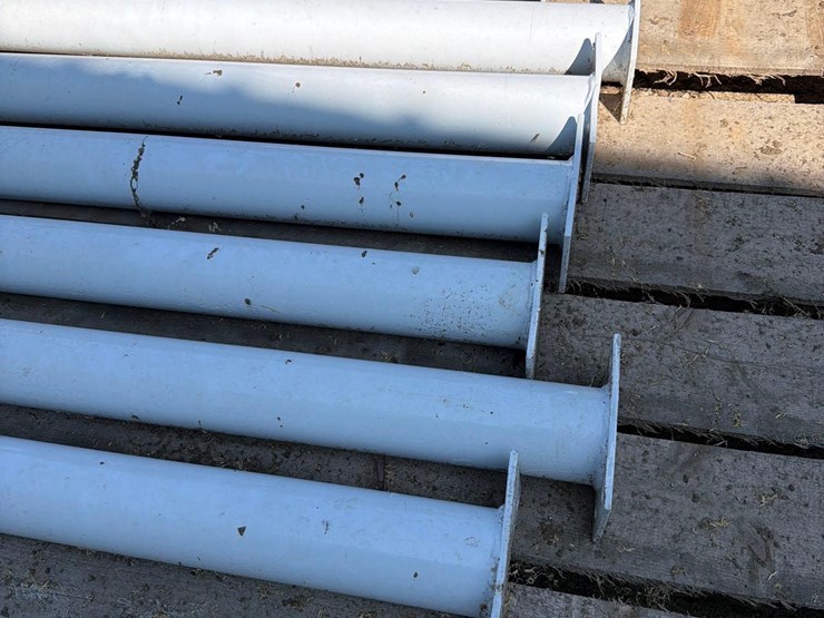 8-load-bearing-poles-image-7