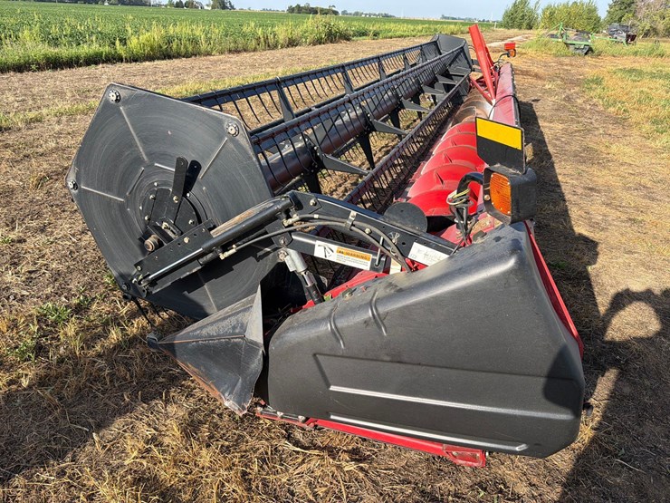 2005-case-ih-1020-image-13