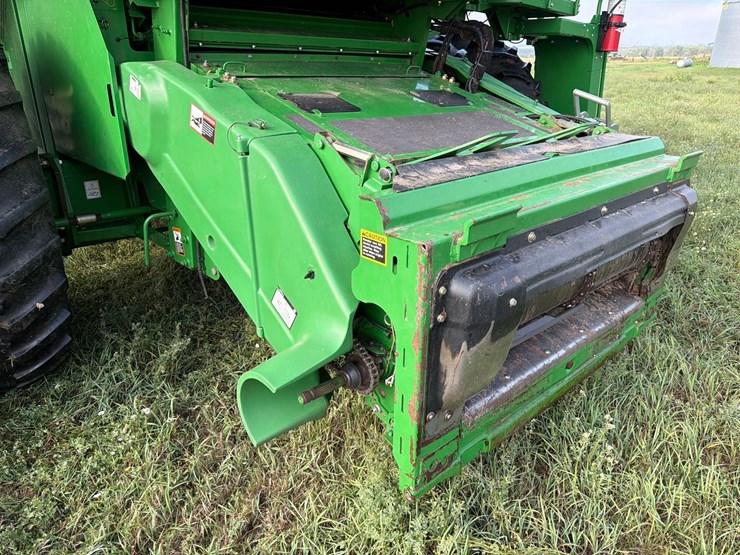 2013-john-deere-s660-image-11