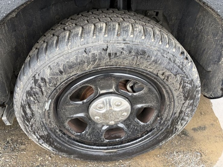 2017-ford-explorer-image-17