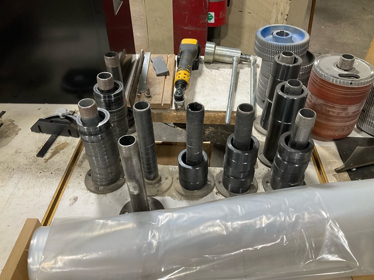 #190-•-2014-weinig-unimat-618-moulder-image-35