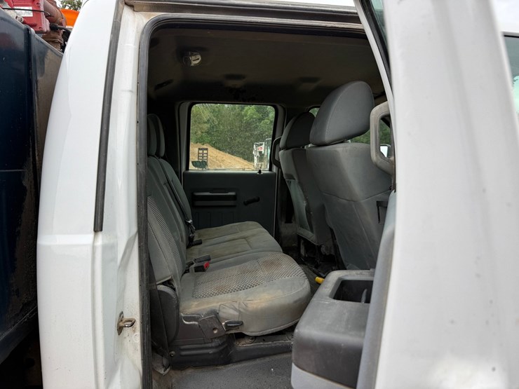 2014-ford-f450-image-33