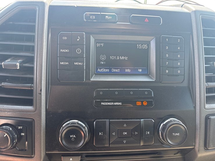 2017-ford-f350-image-42
