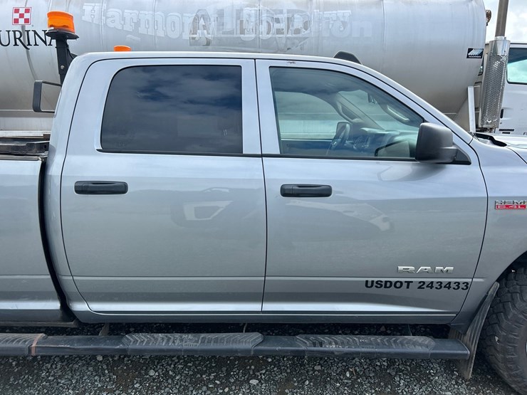 2021-dodge-2500-image-14