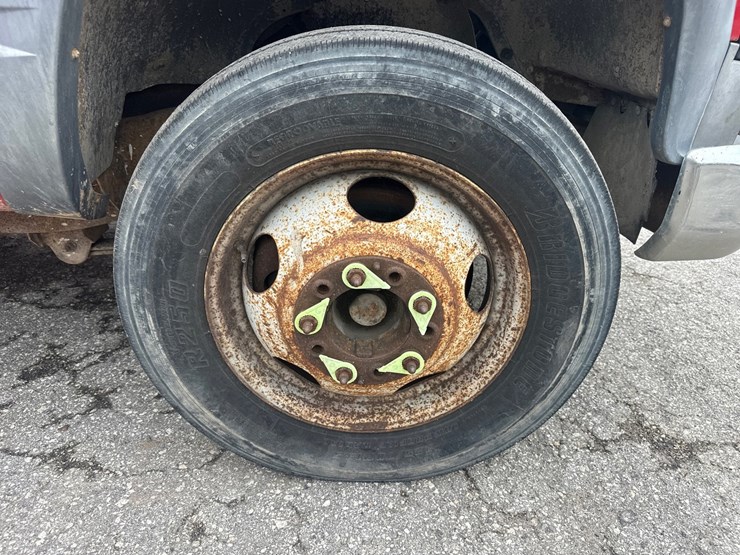 2000-gmc-3500-image-56