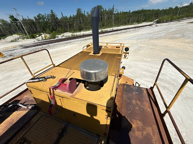 caterpillar-988-image-103