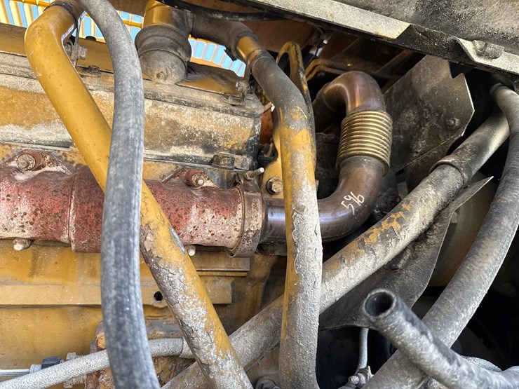 caterpillar-988-image-98
