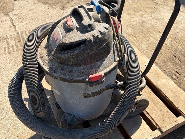 2–shop-vac-vacuums-image-5