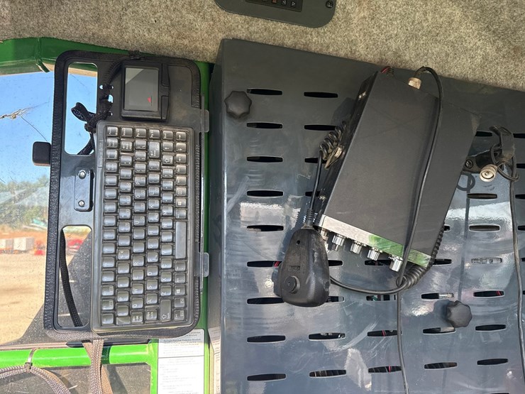 deere-803mh-image-89