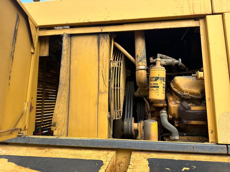 caterpillar-225d-lc-image-57