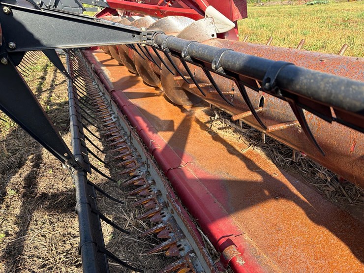 2005-case-ih-1020-image-36