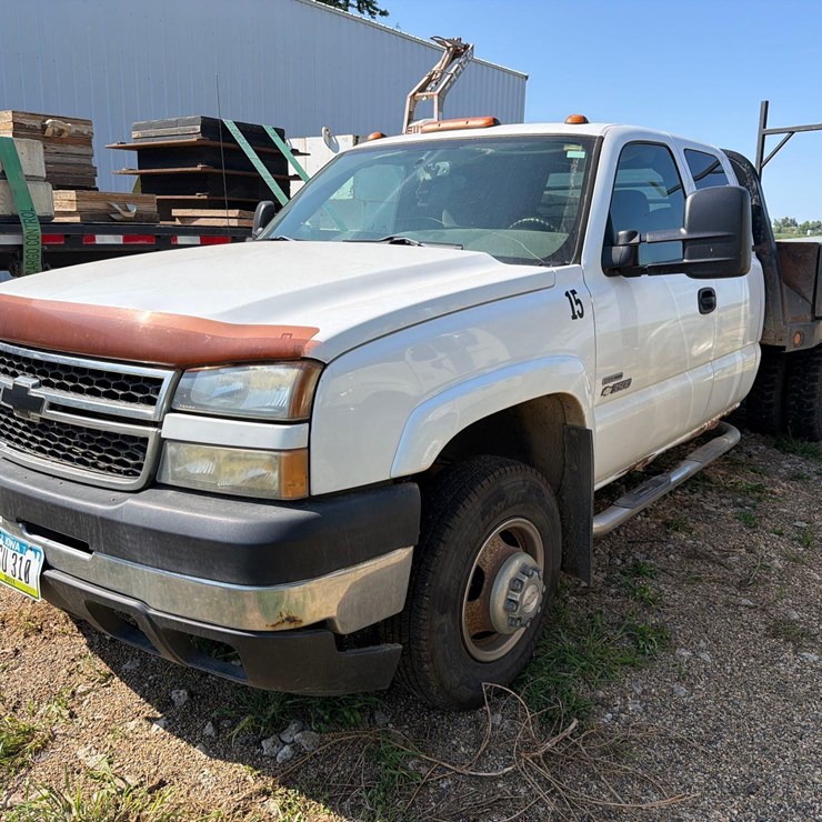 2006 CHEVROLET 3500