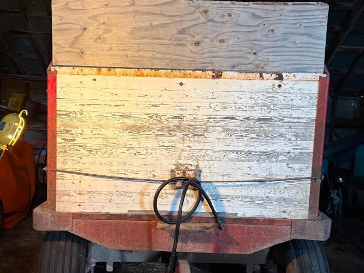 dohrman-6ft-x-12ft-wood-barge-wagon-image-3