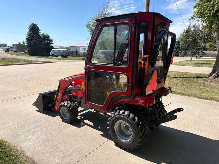 2021-massey-ferguson-4-image-5