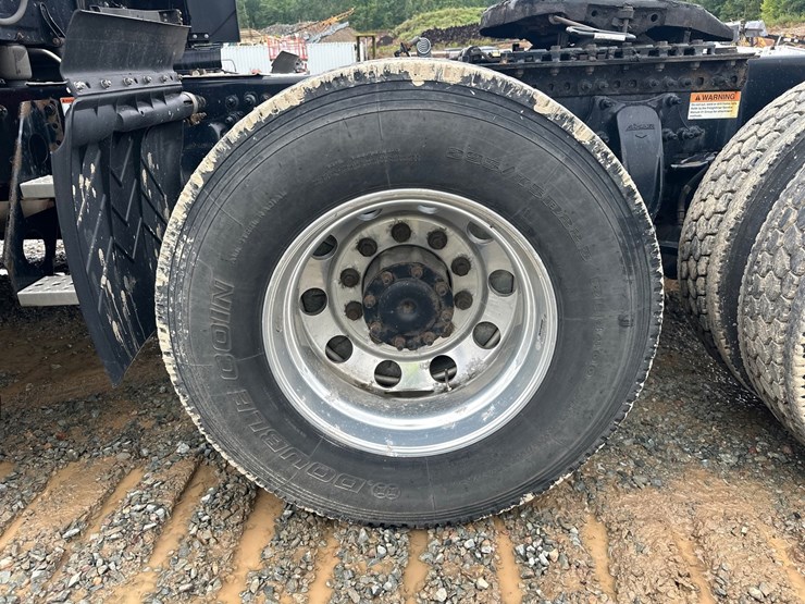 #61416-•-2019-freightliner-cascadia-evolution-iseries-sleeper-cab-truck-tractor-image-87