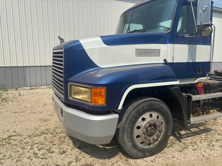 1995-mack-ch613-image-7