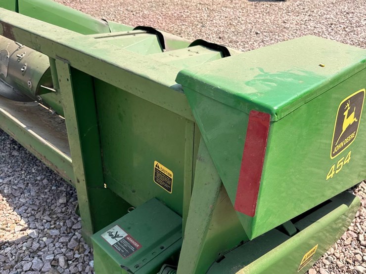 john-deere-454-image-13