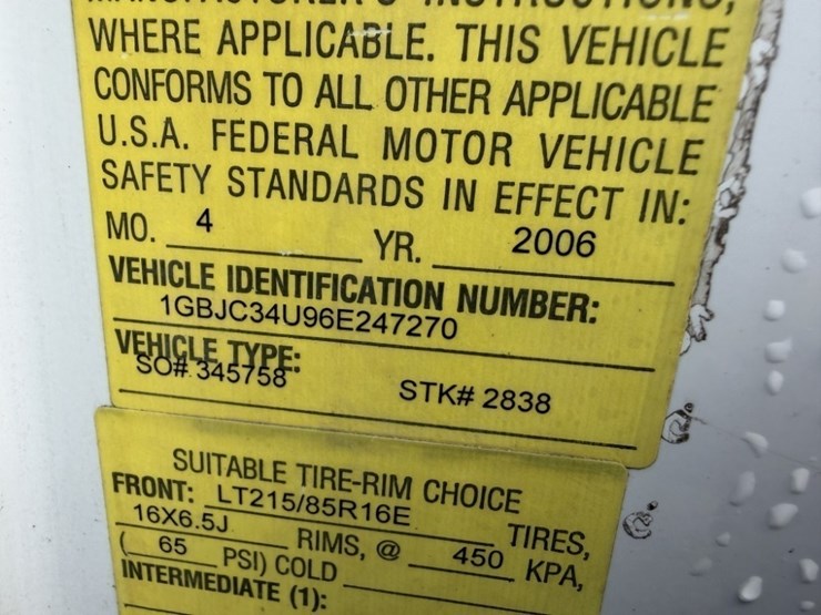 2006-chevrolet-silverado-3500-image-10