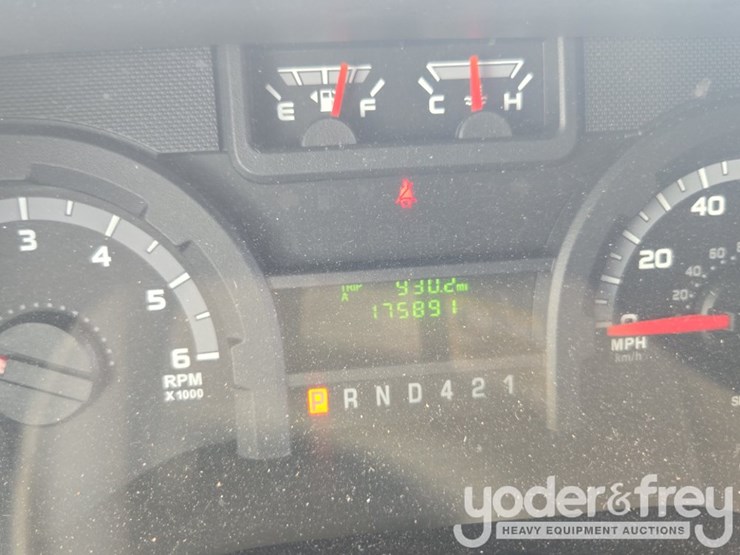 2017-ford-e350-image-39