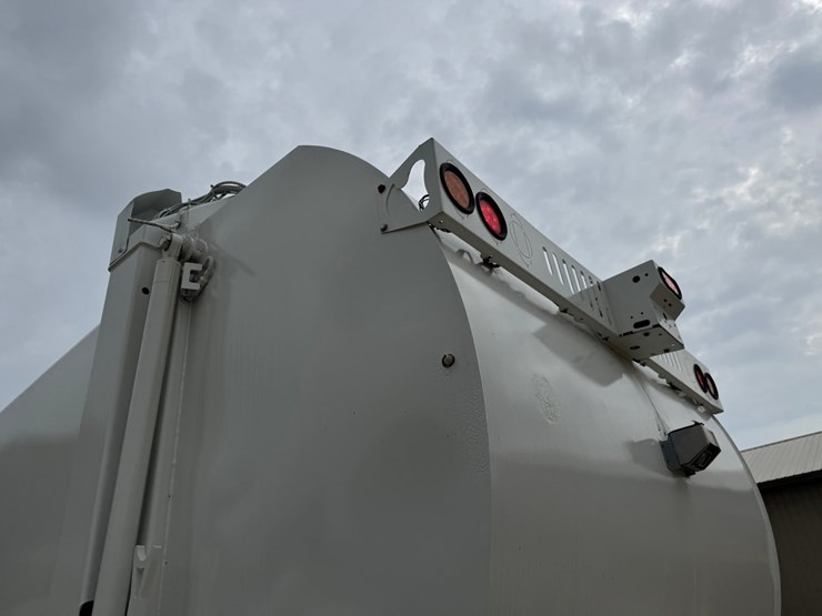 2015-mack-leu613-image-29