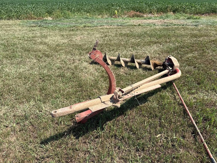 3pt-post-hole-digger-image-2