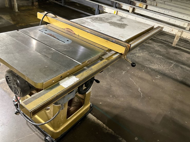 #216-•-powermatic-model-66-cabinet-table-saw-image-11