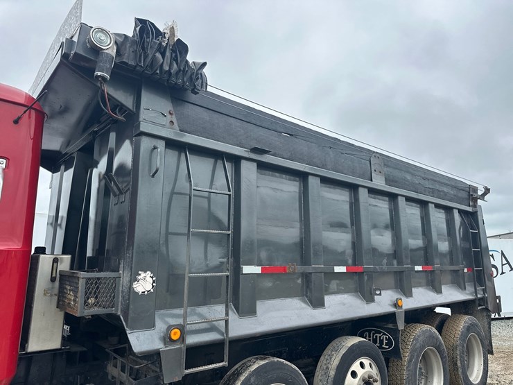 #61413-•-2013-mack-gu713-quad-axle-dump-truck-image-20