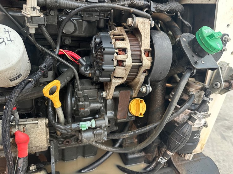 2018-bobcat-t630-image-37