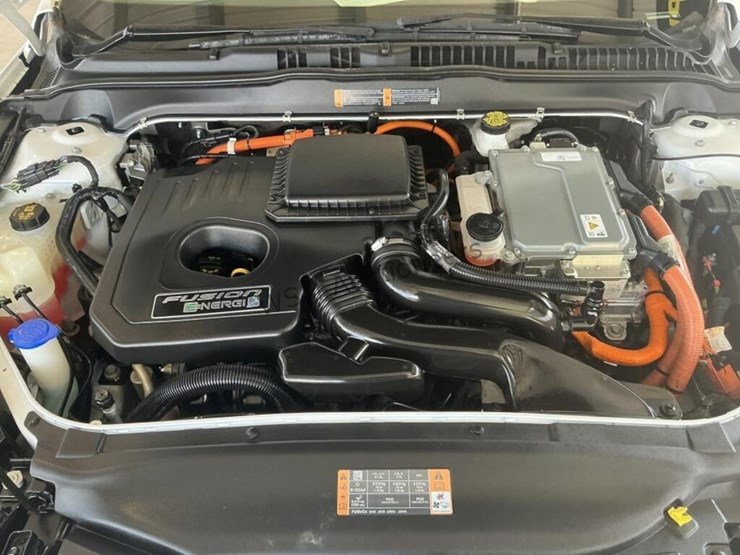 2018-ford-fusion-energie-sdn-image-15