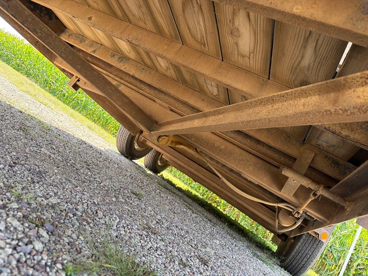 2012-pj-flatbed-image-26