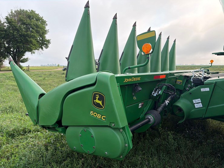 2009-john-deere-608c-image-6