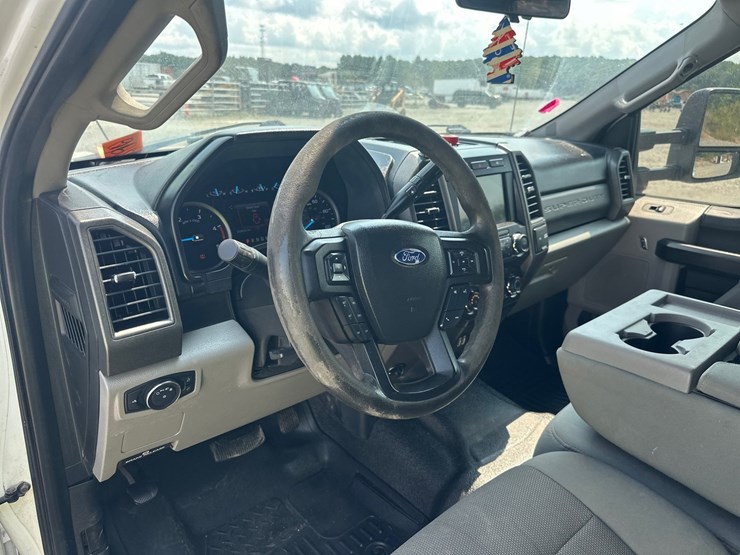 2019-ford-f350-image-37