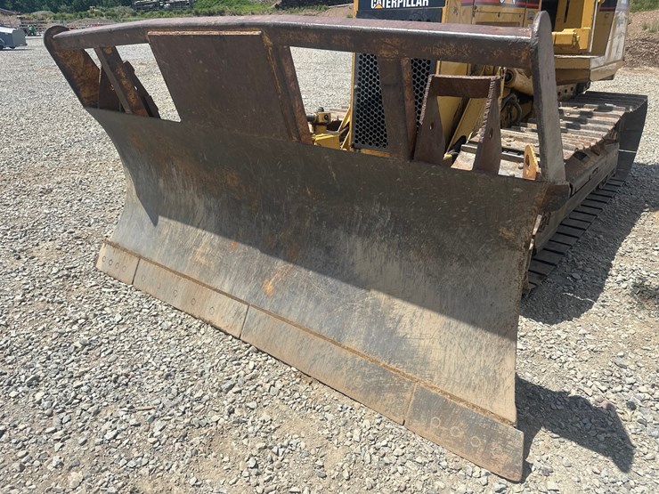 caterpillar-d5c-xl-image-28