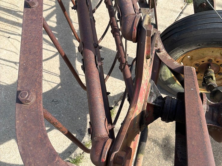 new-holland-55-image-8
