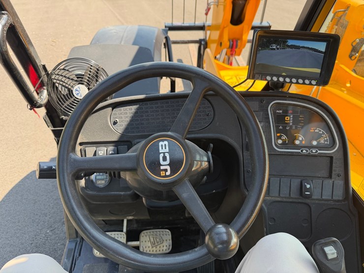 2024-jcb-509-42-image-60