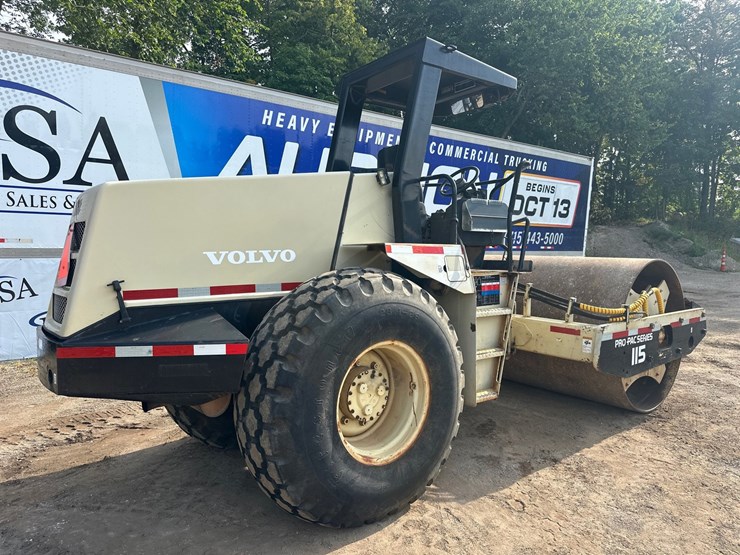 #2795-•-volvo-pro-pac-115-single-drum-compactor-image-5
