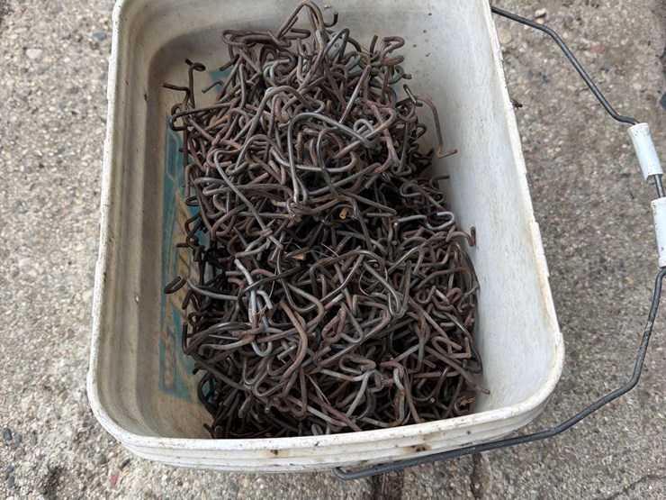 bucket-of-wire-clips-image-3