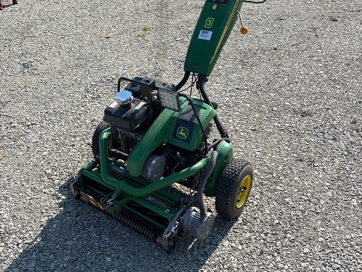 2012-john-deere-11-image-4
