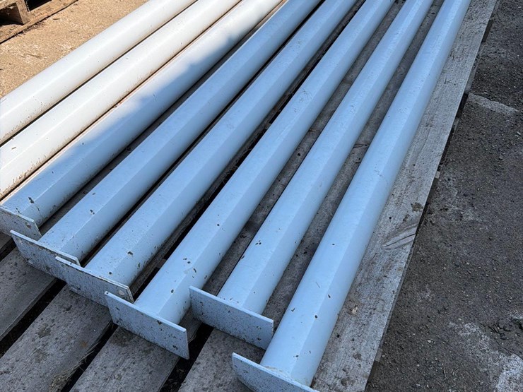 8-load-bearing-poles-image-4