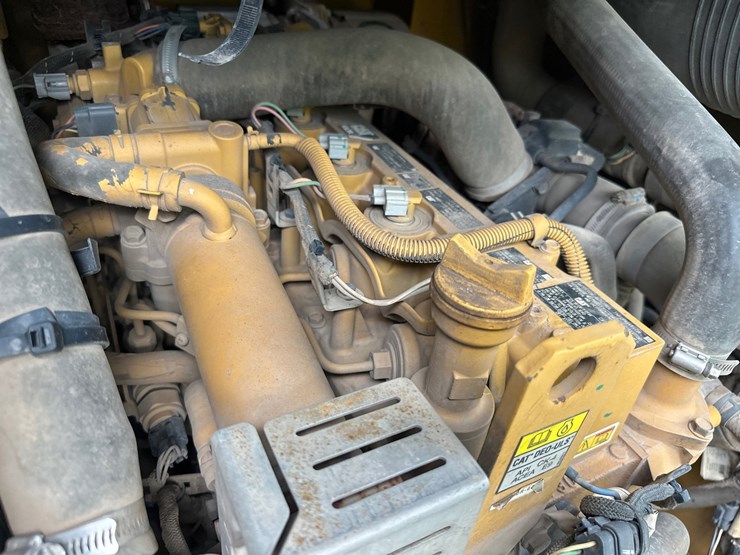 caterpillar-287d-image-39